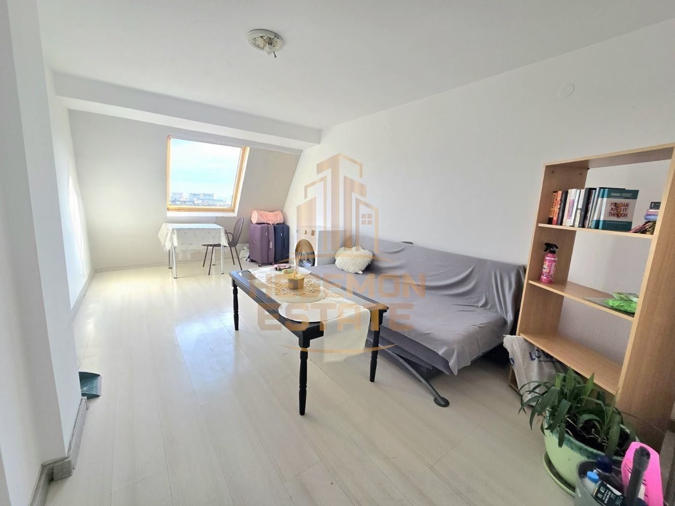 Продава 2-СТАЕН, гр. Варна, Левски 1, снимка 2 - Апартаменти - 52332364