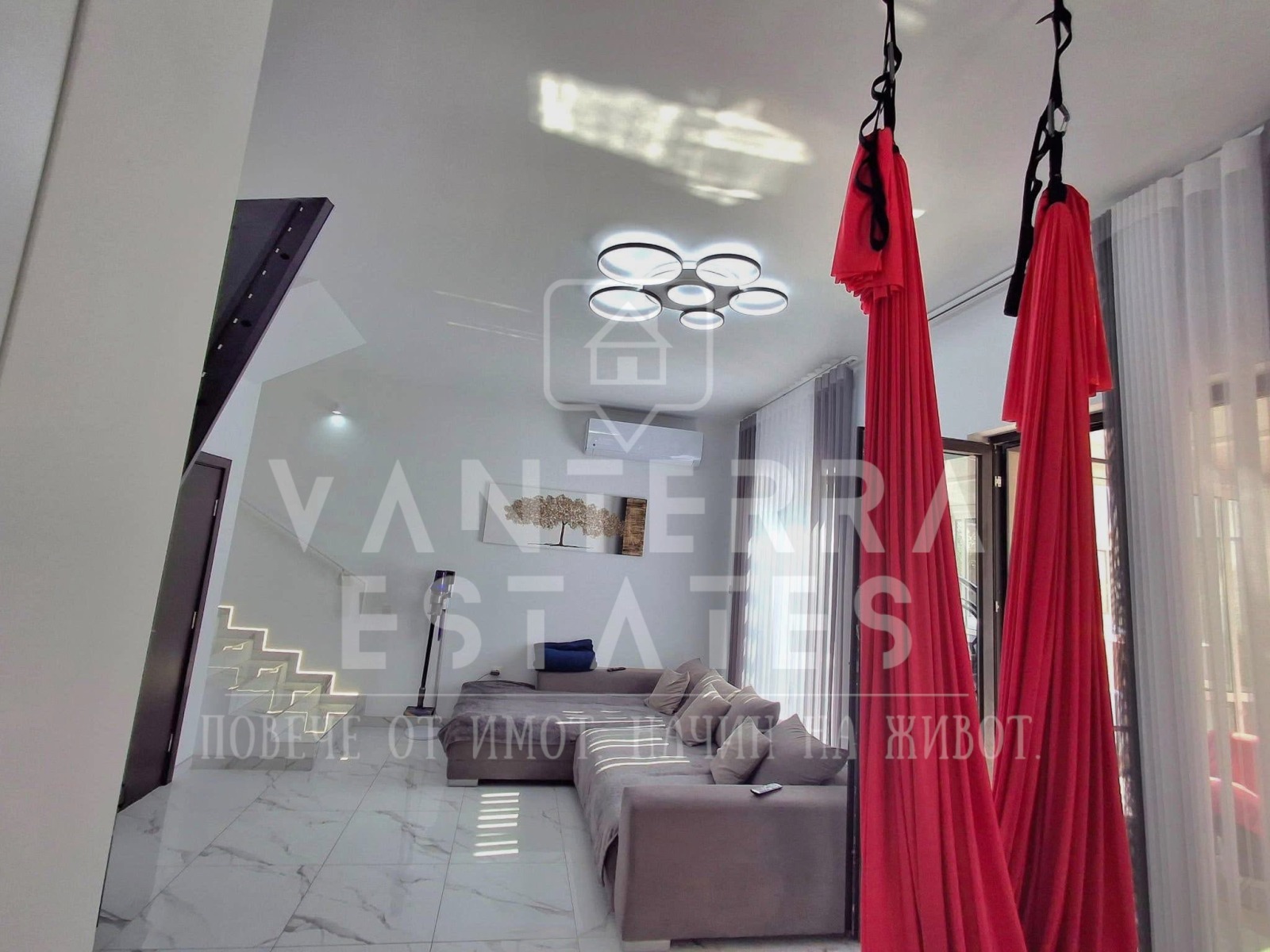 Продава КЪЩА, гр. Бургас, Сарафово, снимка 2 - Къщи - 54861366