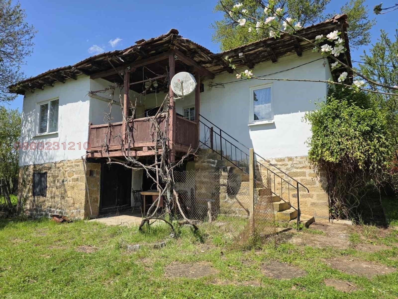 Продава КЪЩА, с. Осиковска Лакавица, област София област