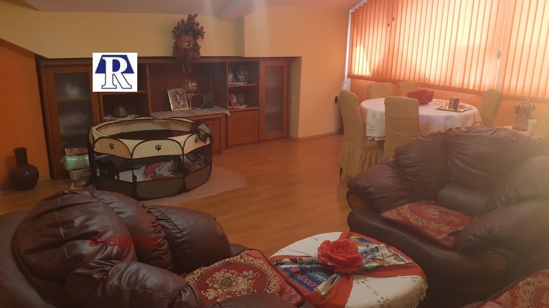 En venta  1 dormitorio Pleven , Idealen tsentar , 81 metros cuadrados | 61877616 - imagen [3]