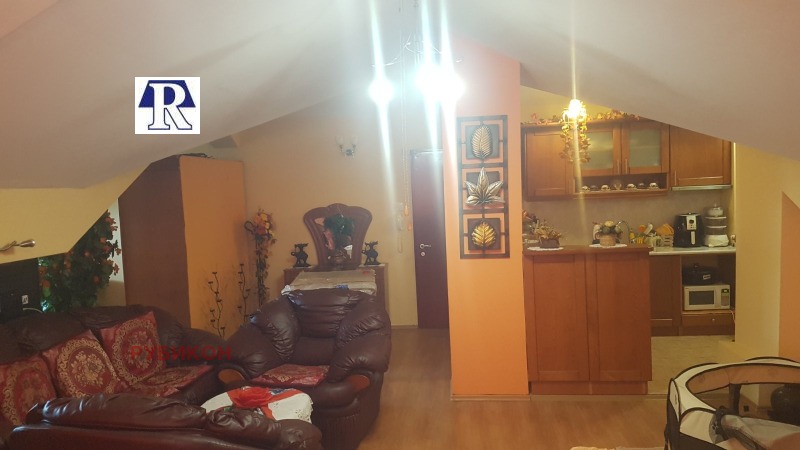 À venda  1 quarto Pleven , Idealen centar , 81 m² | 61877616