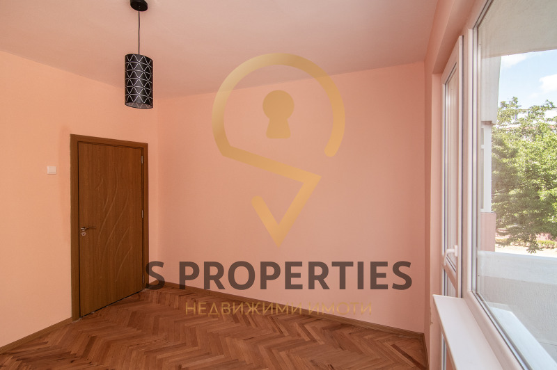 Продава 3-СТАЕН, гр. Варна, Базар Левски, снимка 2 - Aпартаменти - 47572996