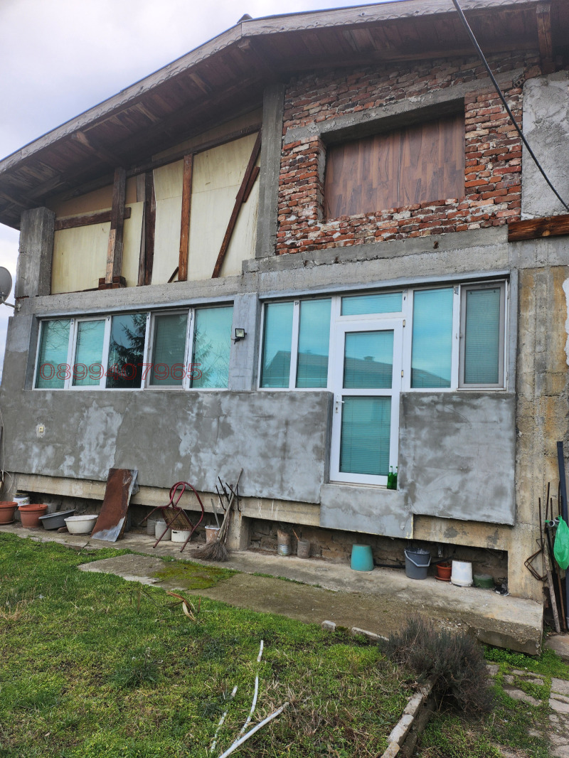 Продава КЪЩА, гр. София, Орландовци, снимка 2 - Къщи - 53105548