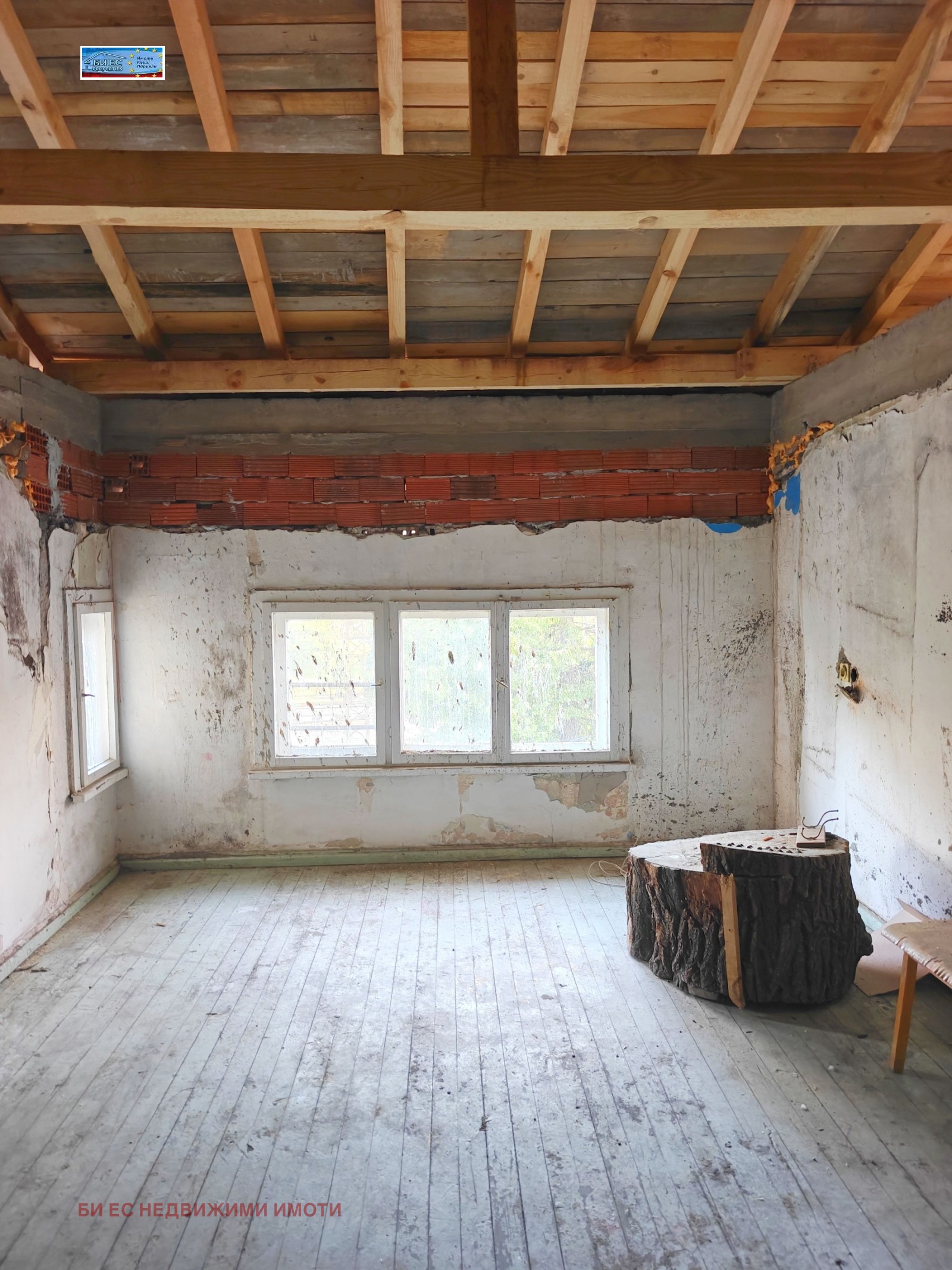 Продава  Етаж от къща област Перник , гр. Батановци , 60 кв.м | 55988573