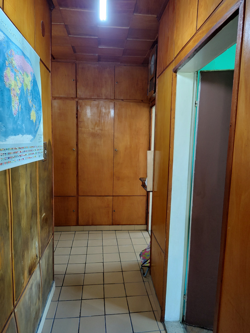 Продава  3-стаен град Видин , Петко Каравелов , 100 кв.м | 33641815 - изображение [12]