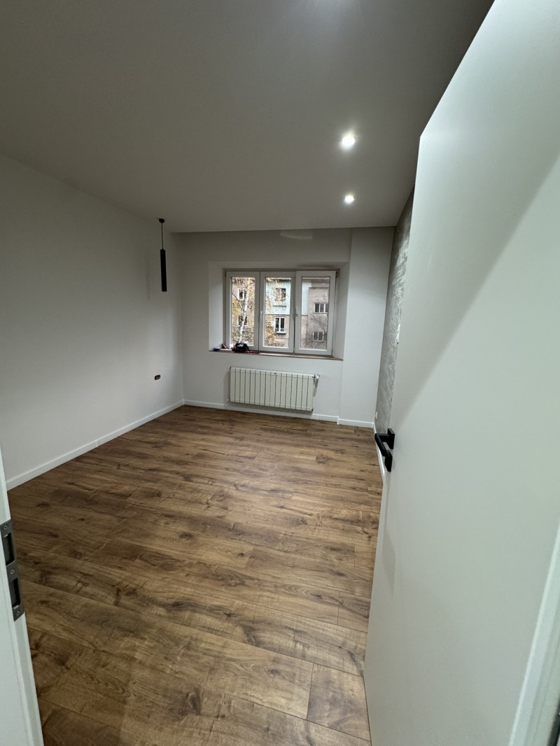 Продава 3-СТАЕН, гр. София, Хиподрума, снимка 5 - Апартаменти - 52562894