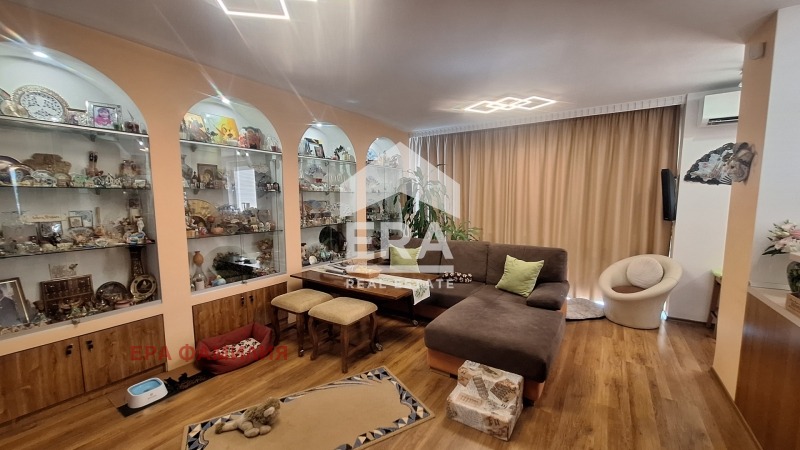 Продава 4-СТАЕН, гр. София, Манастирски ливади, снимка 3 - Апартаменти - 56254636