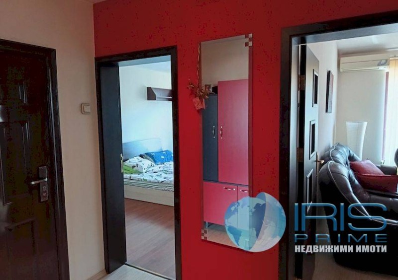 Продава ЕТАЖ ОТ КЪЩА, гр. Шумен, Математическа гимназия, снимка 6 - Етаж от къща - 52402647