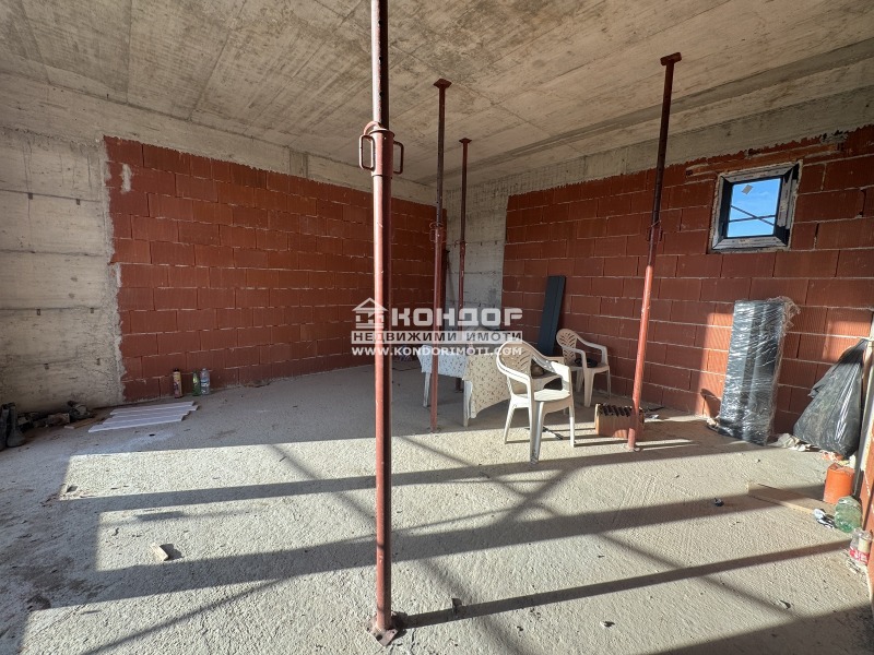 Продава КЪЩА, гр. Пловдив, Беломорски, снимка 2 - Къщи - 52638500