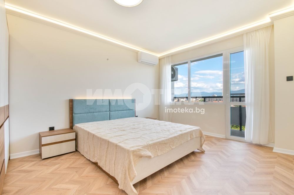 Продава 3-СТАЕН, гр. Пловдив, Център, снимка 2 - Апартаменти - 55350488