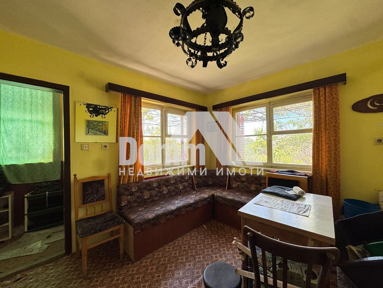 Продава КЪЩА, гр. Бургас, м-ст Каптажа, снимка 2 - Къщи - 55350933