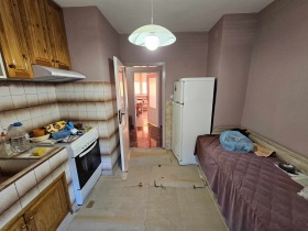 3-стаен град Стара Загора, Три чучура - център 8