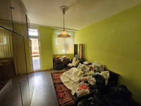 3-стаен град Стара Загора, Три чучура - център 6