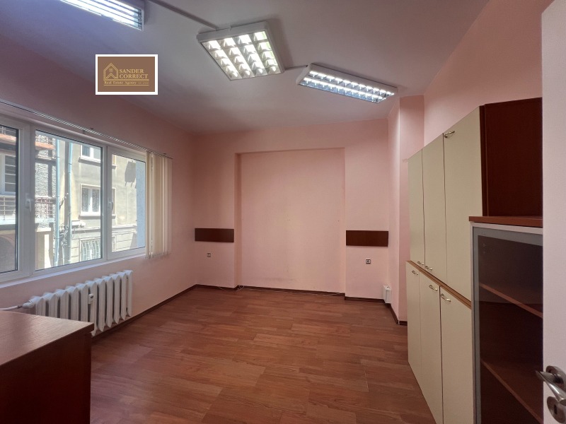 Продава  Офис град София , Център , 86 кв.м | 71589931