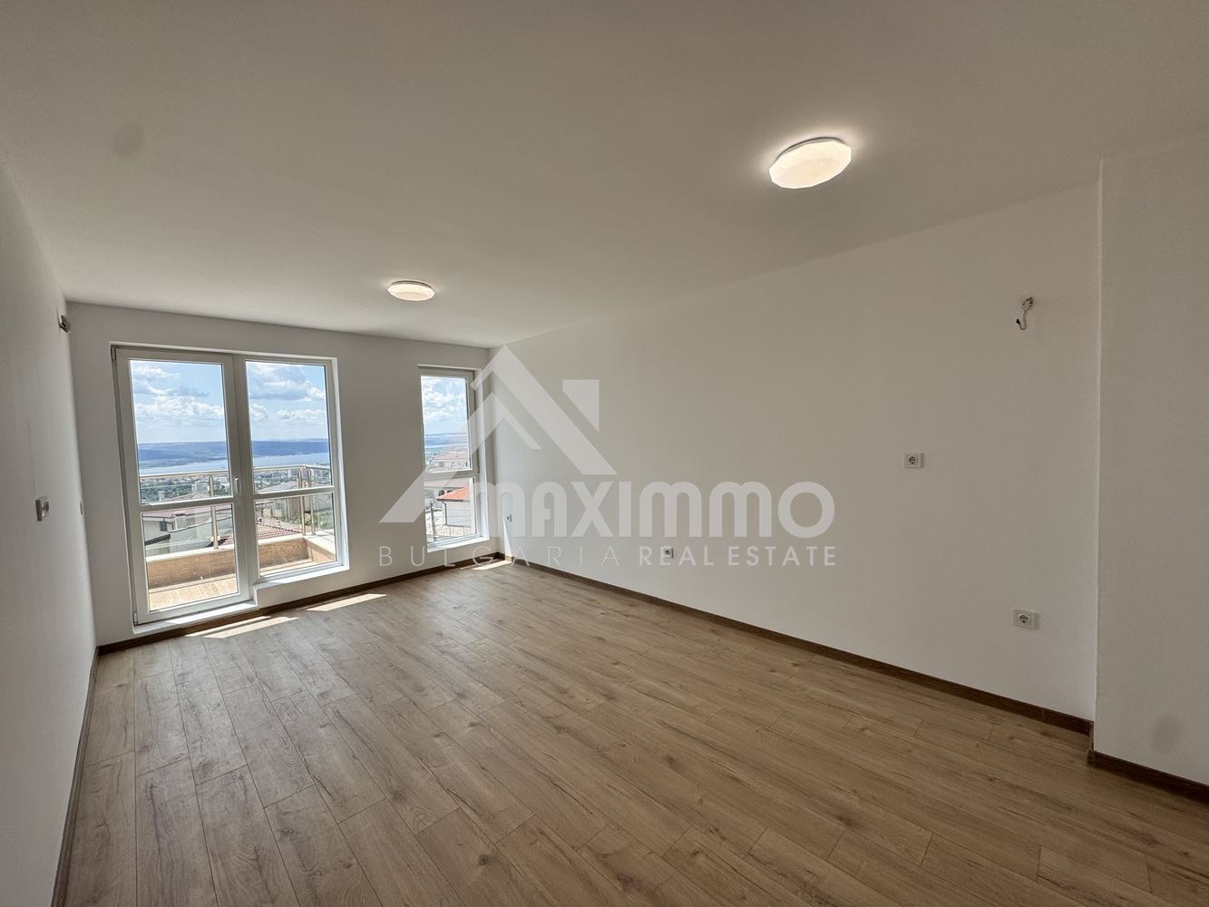 Продава 2-СТАЕН, гр. Варна, Възраждане 3, снимка 2 - Апартаменти - 55229503