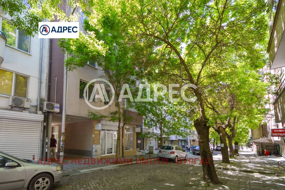 Продава 3-СТАЕН, гр. Бургас, Възраждане, снимка 3 - Апартаменти - 54841665