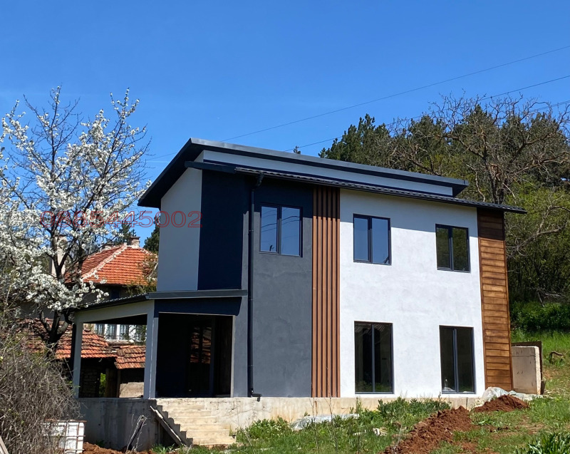 Продава КЪЩА в област София, гр. Елин Пелин - 115 кв.м / 298 000 € » 582 837.34 лв.