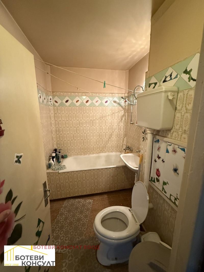 Продава 3-СТАЕН, гр. София, Толстой, снимка 5 - Апартаменти - 52292656