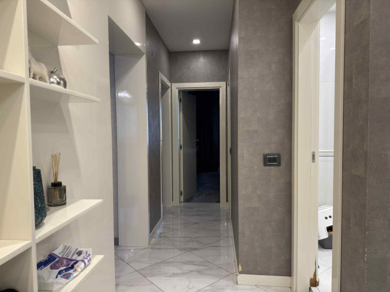 Продава 3-СТАЕН, гр. София, Света Троица, снимка 12 - Апартаменти - 52637242