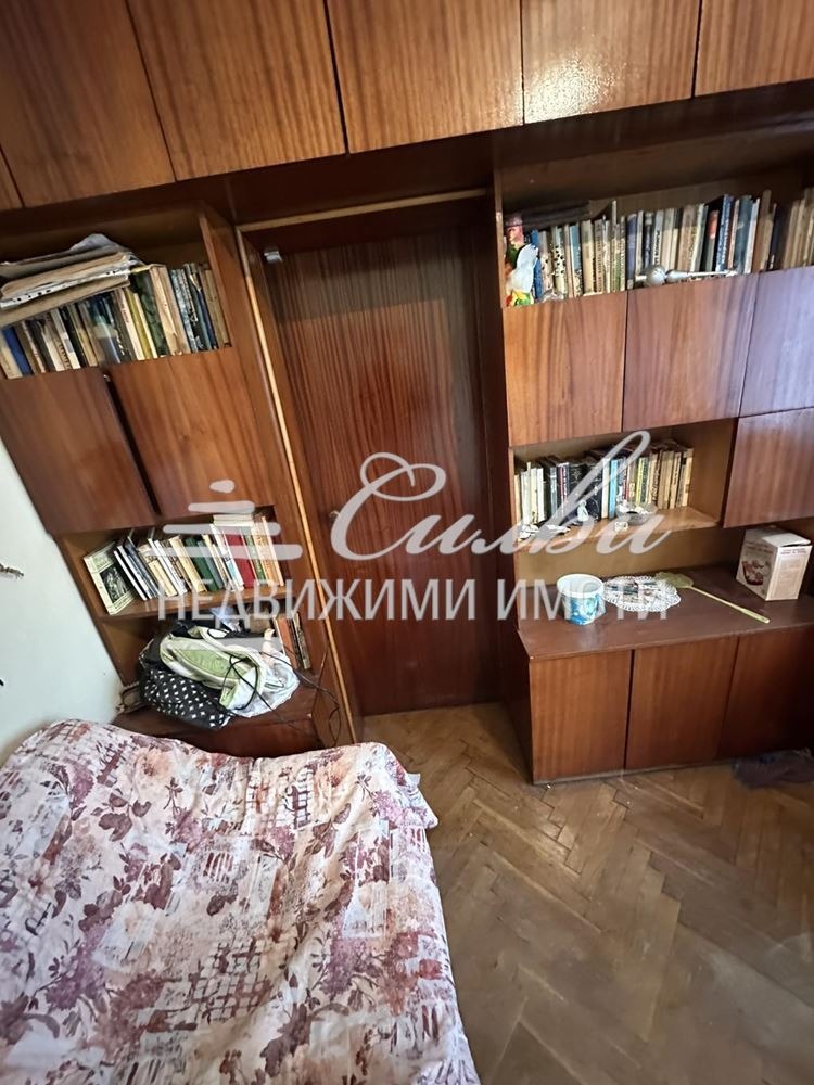 Продава ЕТАЖ ОТ КЪЩА, гр. Шумен, Дивизионна болница, снимка 6 - Етаж от къща - 53149982