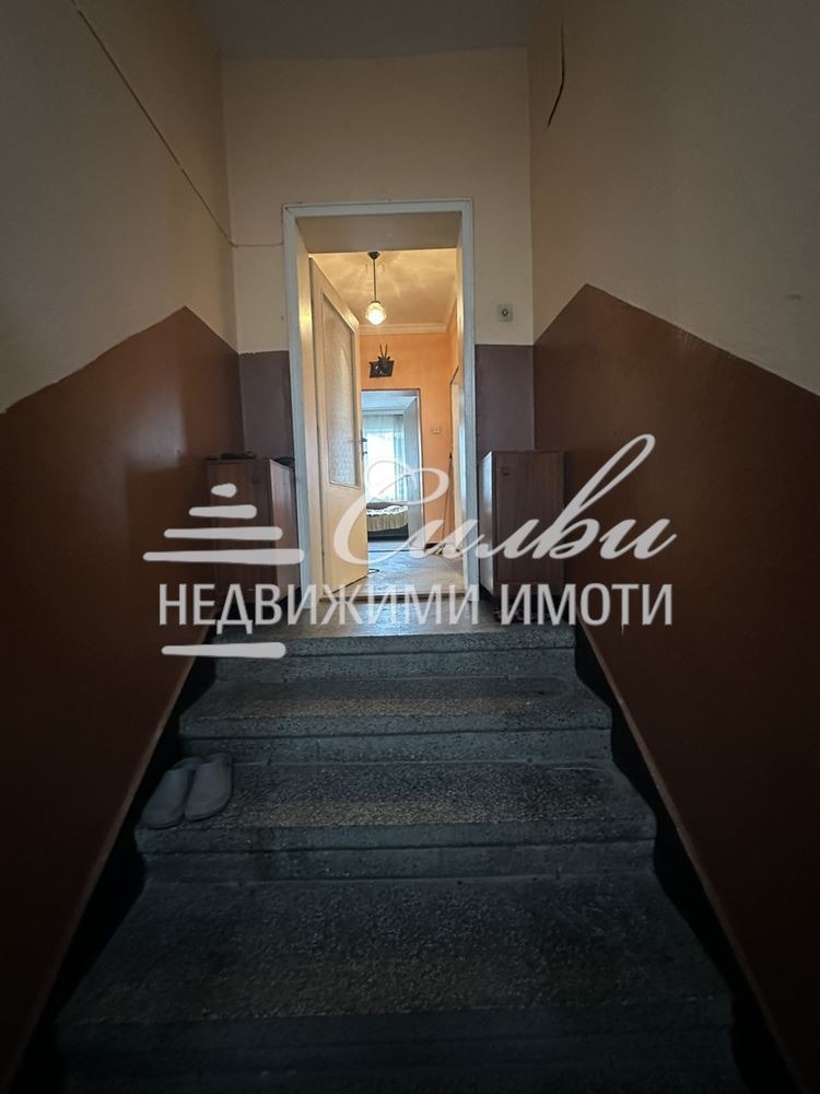 Продава ЕТАЖ ОТ КЪЩА, гр. Шумен, Дивизионна болница, снимка 12 - Етаж от къща - 53149982