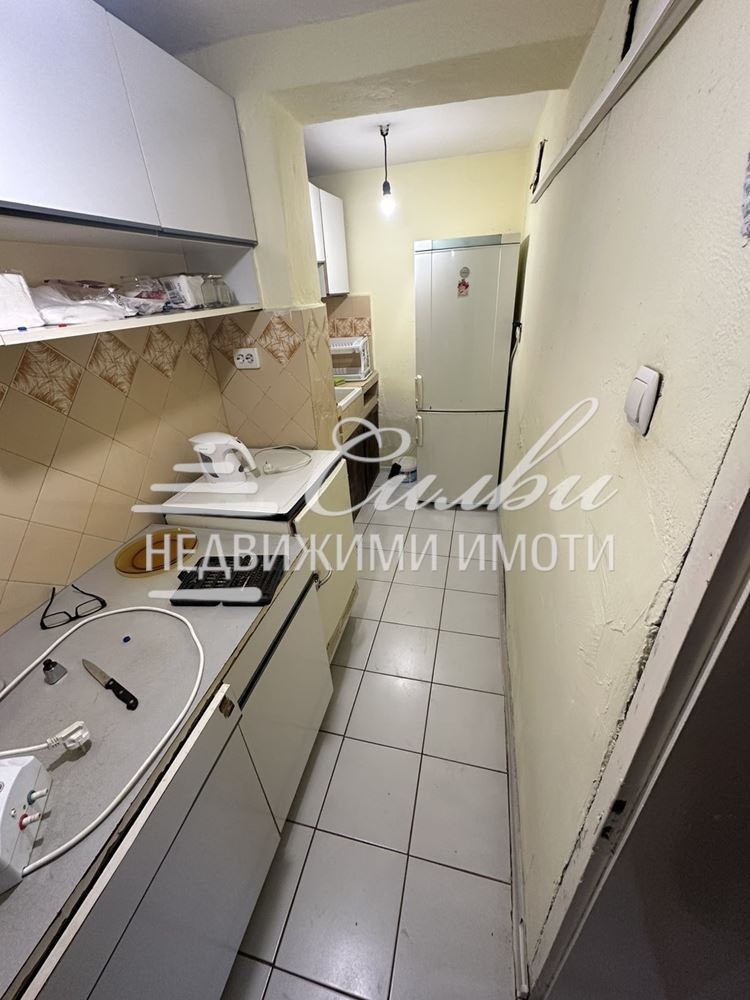 Продава ЕТАЖ ОТ КЪЩА, гр. Шумен, Дивизионна болница, снимка 2 - Етаж от къща - 53149982