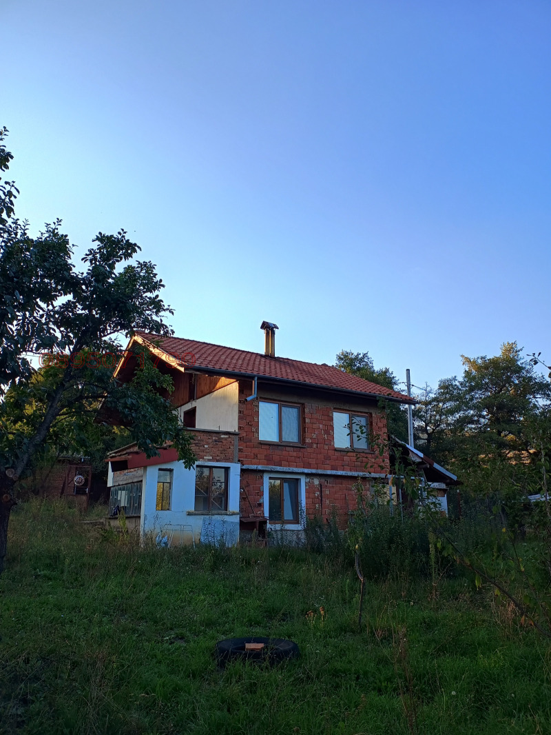 Продава ВИЛА, с. Жиленци, област Кюстендил, снимка 2 - Вили - 53456547