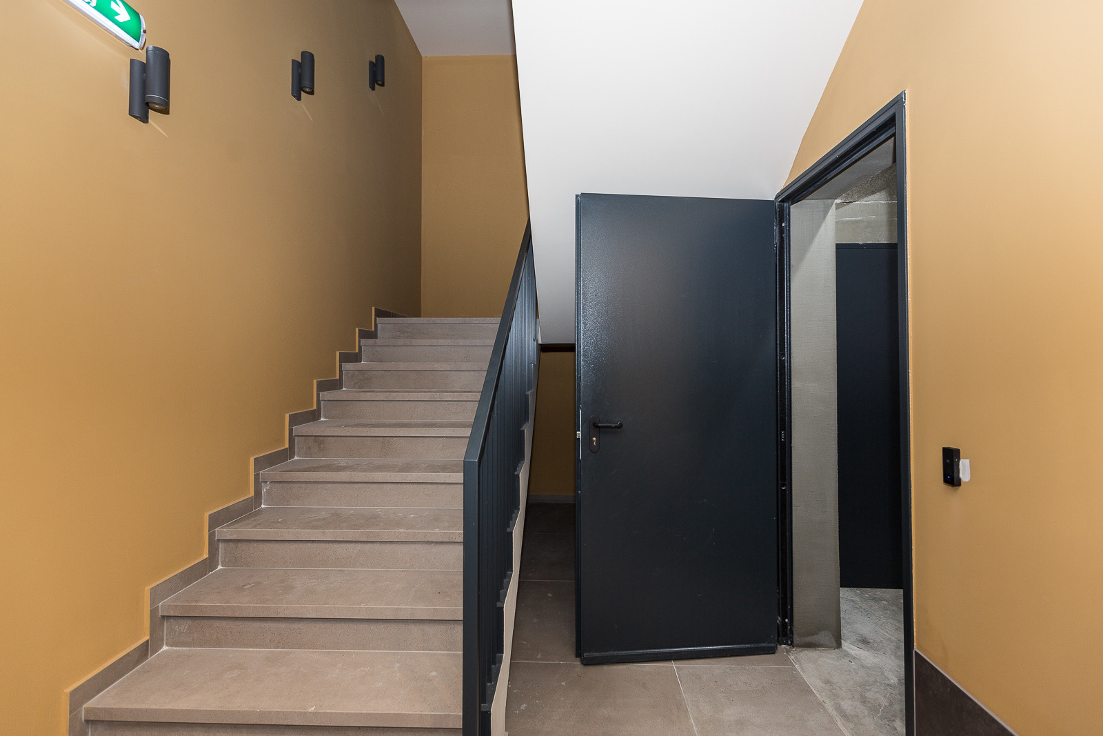 Продава ГАРАЖ | Imot.bg — изображение 9