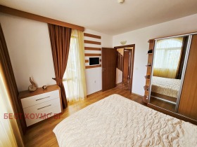 1 chambre k.k. Slantchev bryag, région Bourgas 11