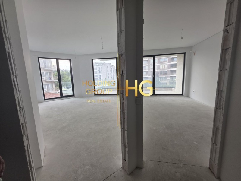 Продава  2-стаен град Варна , к.к. Св.Св. Константин и Елена , 70 кв.м | 87350223 - изображение [2]