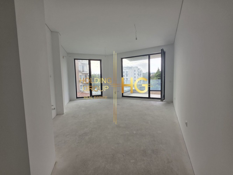 Продава  2-стаен град Варна , к.к. Св.Св. Константин и Елена , 70 кв.м | 87350223 - изображение [3]