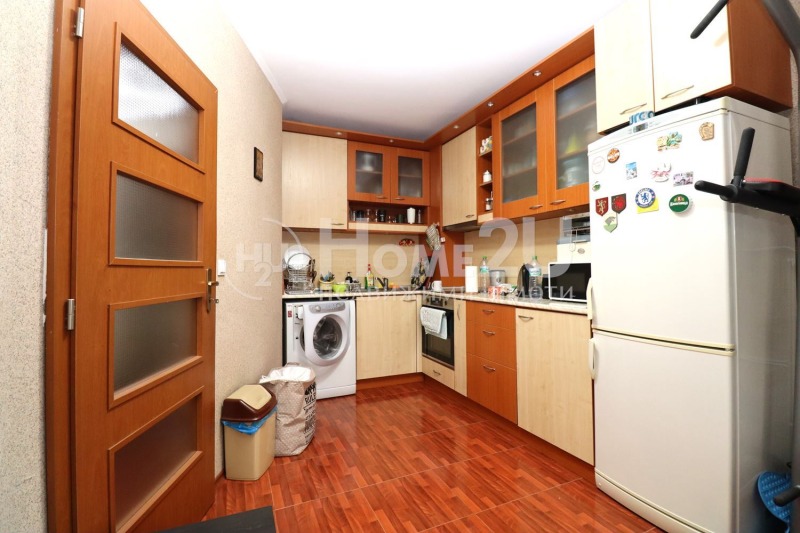 En venta  1 dormitorio Sofia , Svoboda , 68 metros cuadrados | 87081778 - imagen [2]