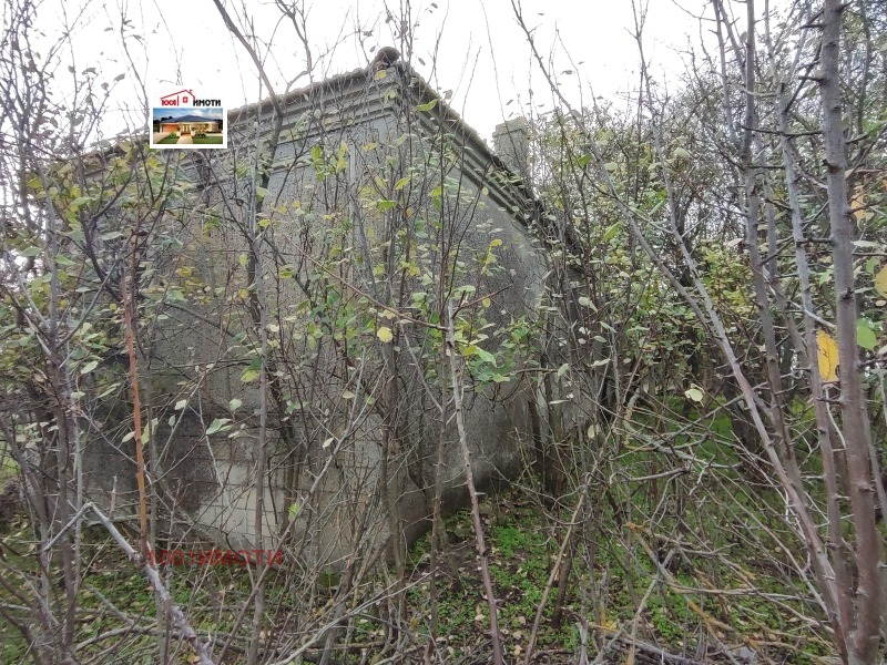 Продава КЪЩА, с. Ведрина, област Добрич, снимка 12 - Къщи - 49026612