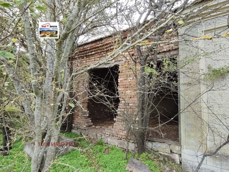 Продава КЪЩА, с. Ведрина, област Добрич, снимка 7 - Къщи - 49026612