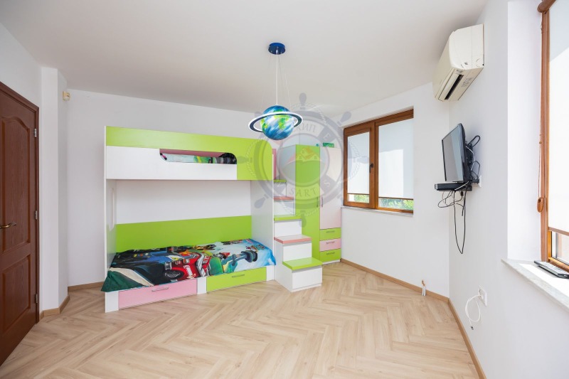 Til salg  Hus Varna , m-t Alen mak , 290 kvm | 92383071 - billede [12]