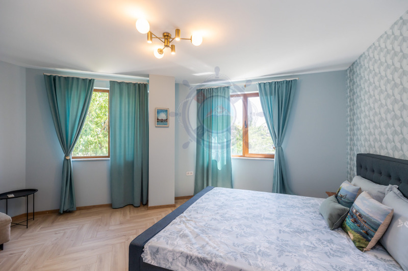 Til salg  Hus Varna , m-t Alen mak , 290 kvm | 92383071 - billede [10]