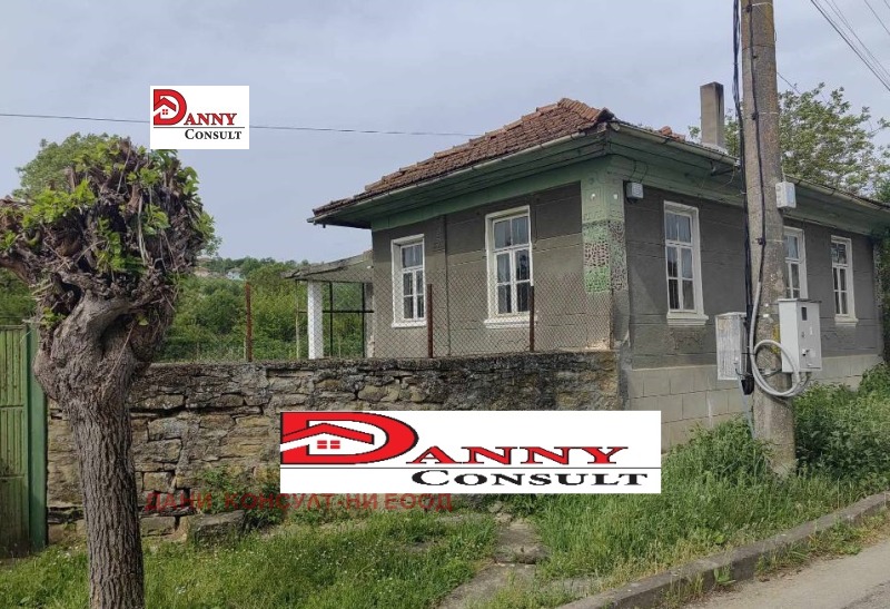 Продава КЪЩА, с. Родина, област Велико Търново