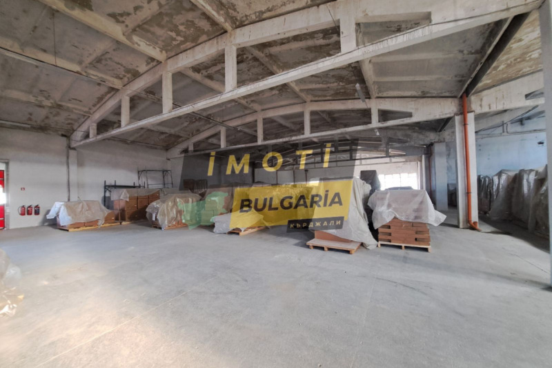 Продава СКЛАД, гр. Русе, Промишлена зона - Запад, снимка 5 - Складове - 53141301