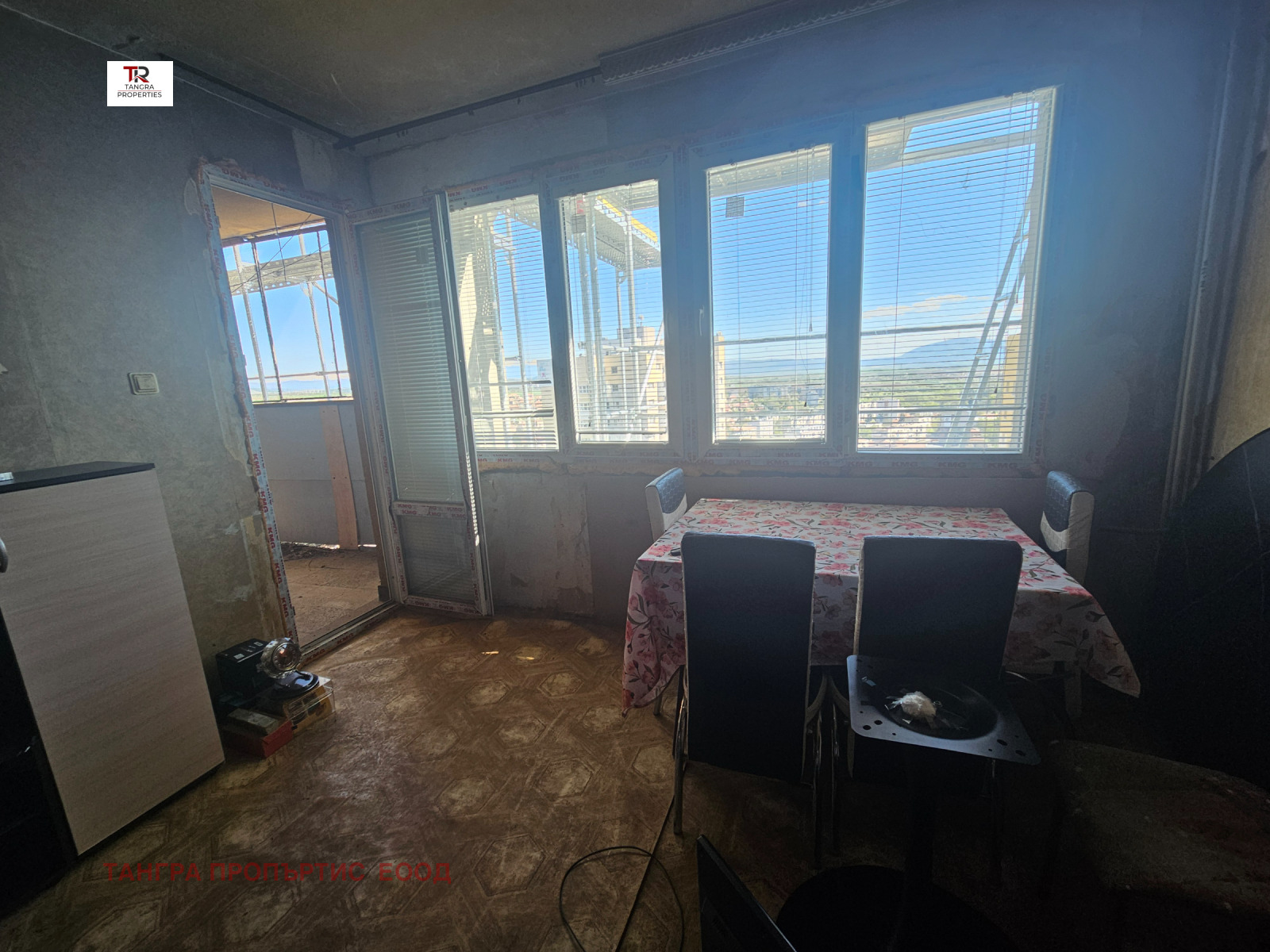 Продава 2-СТАЕН, гр. Радомир, област Перник, снимка 2 - Апартаменти - 54320526