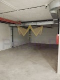 Продава ГАРАЖ, ПАРКОМЯСТО, град Варна, Лятно кино Тракия • 185000 € / 361828.55 лв. • 55135974 2