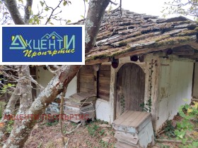 Продажба на имоти в с. Томчевци, област Габрово - изображение 1 