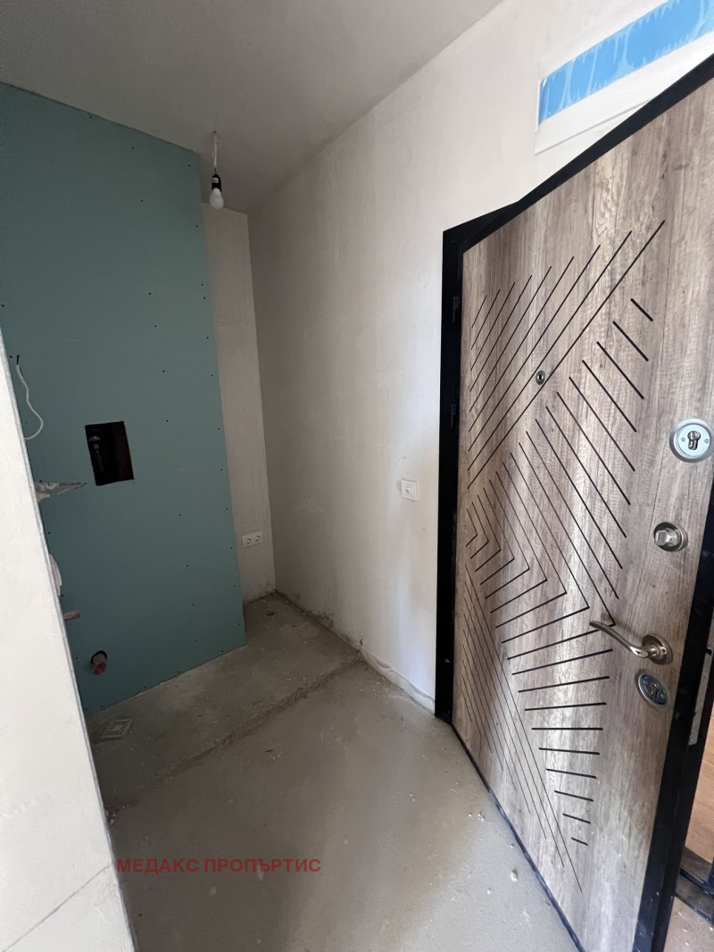 Продава 2-СТАЕН, гр. Бургас, област Бургас, снимка 2 - Апартаменти - 52517034