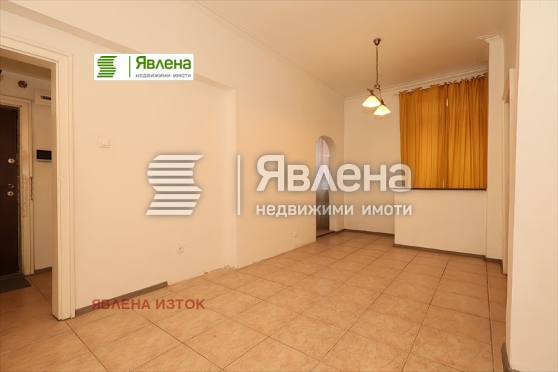 Продава 3-СТАЕН, гр. София, Докторски паметник, снимка 3 - Апартаменти - 53918907