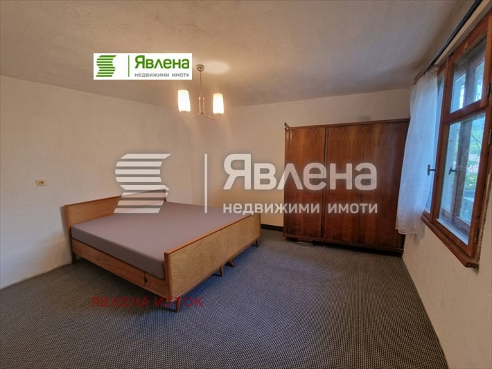 Продава КЪЩА, с. Лобош, област Перник, снимка 8 - Къщи - 50869577