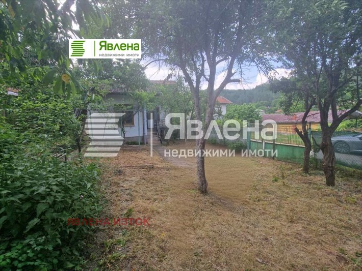 Продава КЪЩА, с. Лобош, област Перник, снимка 7 - Къщи - 50869577