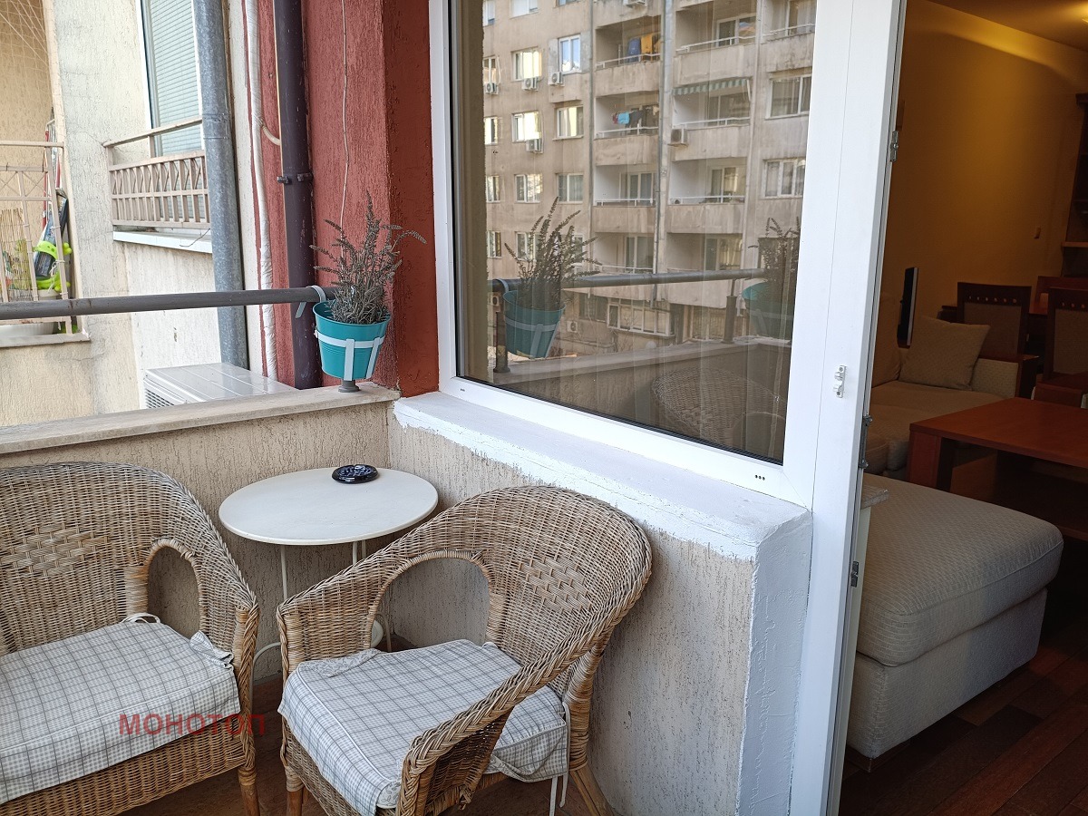 Продава 4-СТАЕН, гр. София, Лагера, снимка 4 - Апартаменти - 53718171