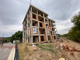 2 sypialnie Iztok, Pernik