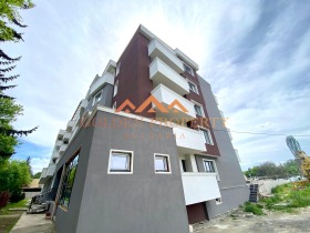 2 sypialnie Iztok, Pernik