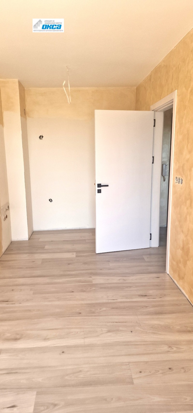 Продается  1 спальня Плевен , Идеален център , 60 кв.м | 96363888 - изображение [2]