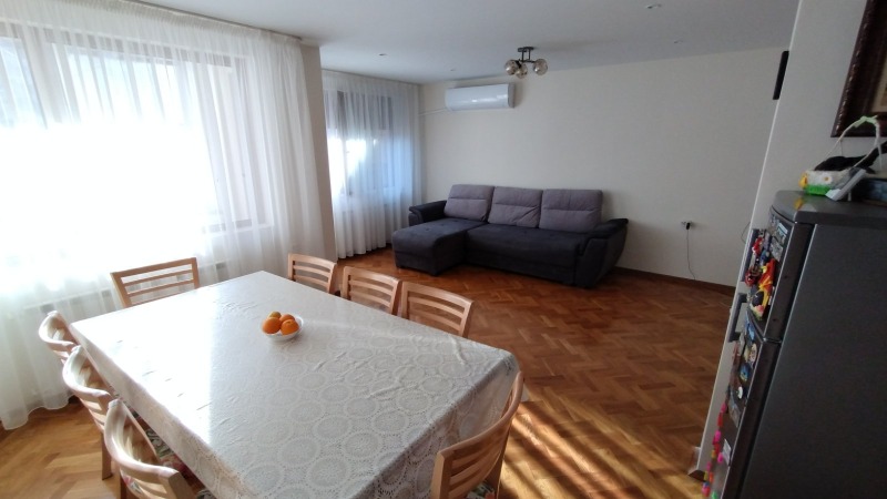 Na prodej  2 ložnice Pazardžik , Idealen centar , 88 m2 | 68124051 - obraz [2]